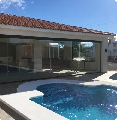 Porche profesional acristalado